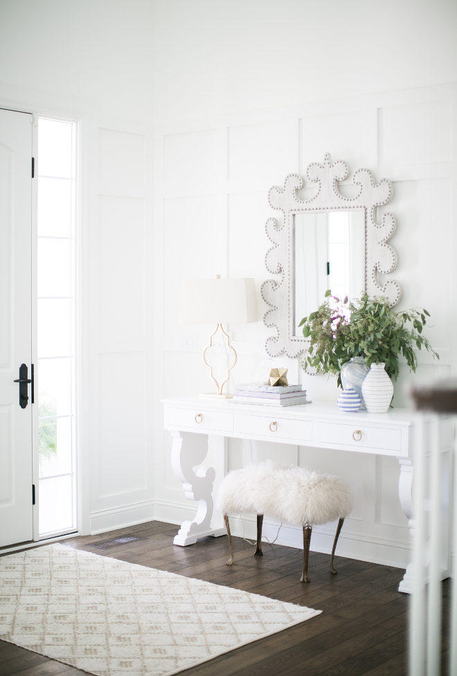 Benjamin Moore Simply White. Crisp white paint color Benjamin Moore Simply White. Benjamin Moore Simply White. Benjamin Moore Simply White #BenjaminMooreSimplyWhite Bria Hammel Interiors