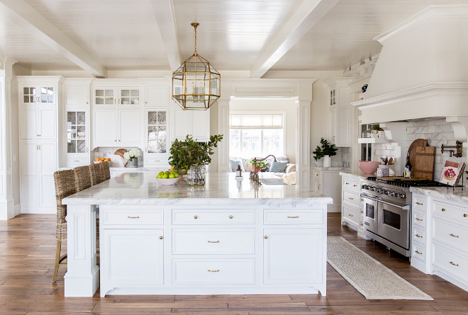 Benjamin Moore White Dove. Benjamin Moore White Dove Paint Colors. Benjamin Moore White Dove OC17 Benjamin Moore White Dove #BenjaminMooreWhiteDove Pink Peonies Rachel Parcell's Kitchen Paint Color