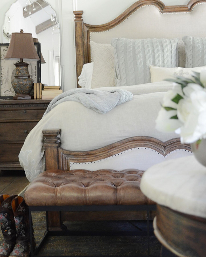 Farmhouse Bedroom. Beautiful Homes of Instagram @SanctuaryHomeDecor