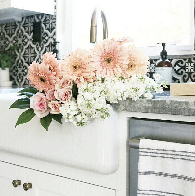 Farmhouse Kitchen with Kohler Farmhouse Sink and Black and White Cement Backsplash Tile. #Farmhouse Kitchen with Kohler Farmhouse Sink and Black and White Cement Backsplash Tile #FarmhouseKitchen #Farmhouse #Kitchen #Kohlersink #Farmhousesink #kohlerFarmhousesink #BlackandWhitetile #Cementtile #BacksplashTile Jordan from @house.becomes.home