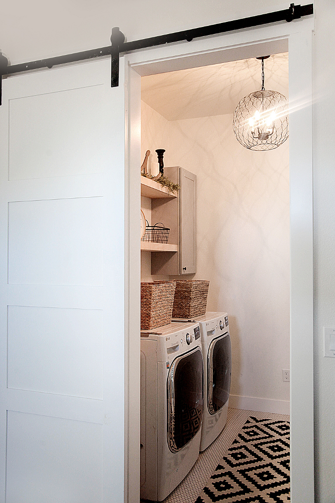 Farmhouse Laundry room with sliding barn door. Barn Door Farmhouse Laundry room. Laundry room with barn door. Farmhouse laundry room with sliding barn door. #slidingBarnDoor #Farmhouse #Laundryroom #BarnDoor #FarmhouseLaundryroom #FarmhouseLaundryroom #slidingbarndoor Home Bunch's Beautiful Homes of Instagram @household no.6