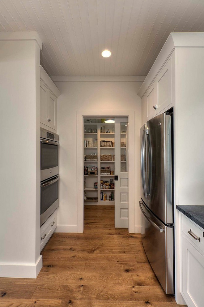 Farmhouse Pantry. Farmhouse Kitchen Pantry. Farmhouse Kitchen Pantry Ideas. #FarmhouseKitchenPantry #KitchenPantry #Pantry #FarmhousePantry