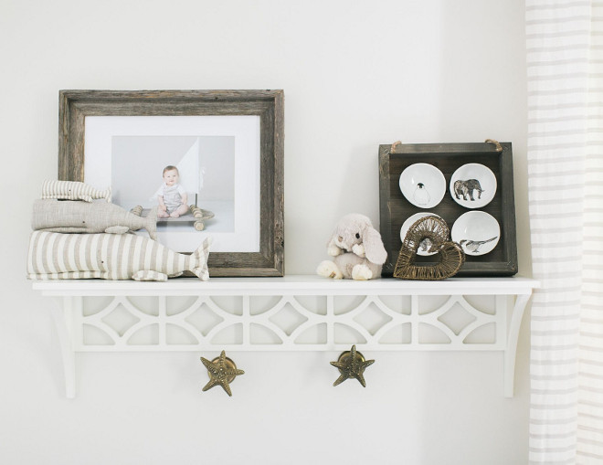 Nursery Bookshelf. The bookshelf in the reading nook as well as the wall shelf are from PotteryBarn Kids. Home Bunch Beautiful Homes of Instagram @finding__lovely