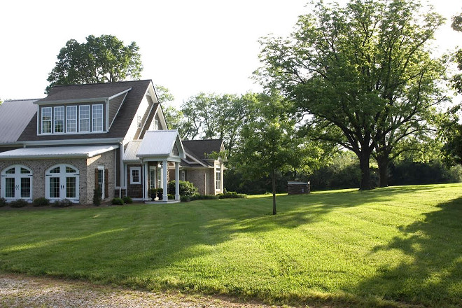 Farmhouse Exterior #FarmhouseExterior Home Bunch's Beautiful Homes of Instagram @blessedmommatobabygirls