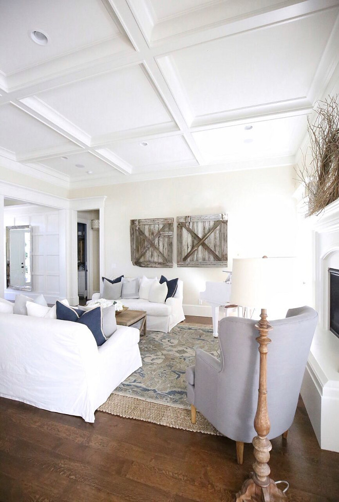 Farmhouse family room with neutral walls, coffered ceiling and blue and white color scheme. Farmhouse family room with neutral walls, coffered ceiling and blue and white color scheme #Farmhousefamilyroom #farmhouse #familyroom #neutralwalls, #cofferedceiling #blueandwhite #colorscheme Home Bunch's Beautiful Homes of Instagram @cambridgehomecompany