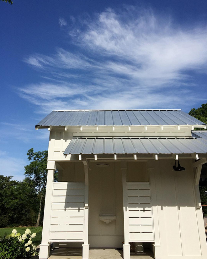 Outdoor Pool Changing room. Barn style Pool Changing room. Outdoor Pool Changing room. Barn style Pool Changing room. Outdoor Pool Changing room. Barn style Pool Changing room #Outdoor #Pool #Changingroom #Barnstyle #PoolChangingroom Home Bunch's Beautiful Homes of Instagram @blessedmommatobabygirls