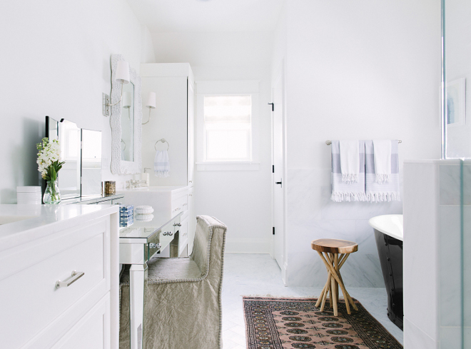 White Bathroom Paint Color Benjamin Moore OC 117 Simply White. White Bathroom Paint Color Benjamin Moore OC 117 Simply White. White Bathroom Paint Color Benjamin Moore OC 117 Simply White #WhiteBathroomPaintColor #WhiteBathroom #PaintColor #BenjaminMooreOC117SimplyWhite Kate Marker Interiors