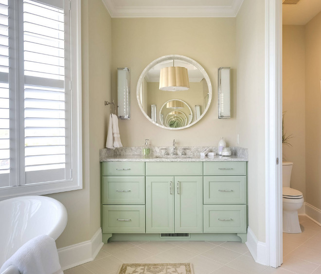 Sherwin Williams Wool Skein. Neutral Bathroom Paint Color Sherwin Williams Wool Skein #SherwinWilliamsWoolSkein Echelon Interiors