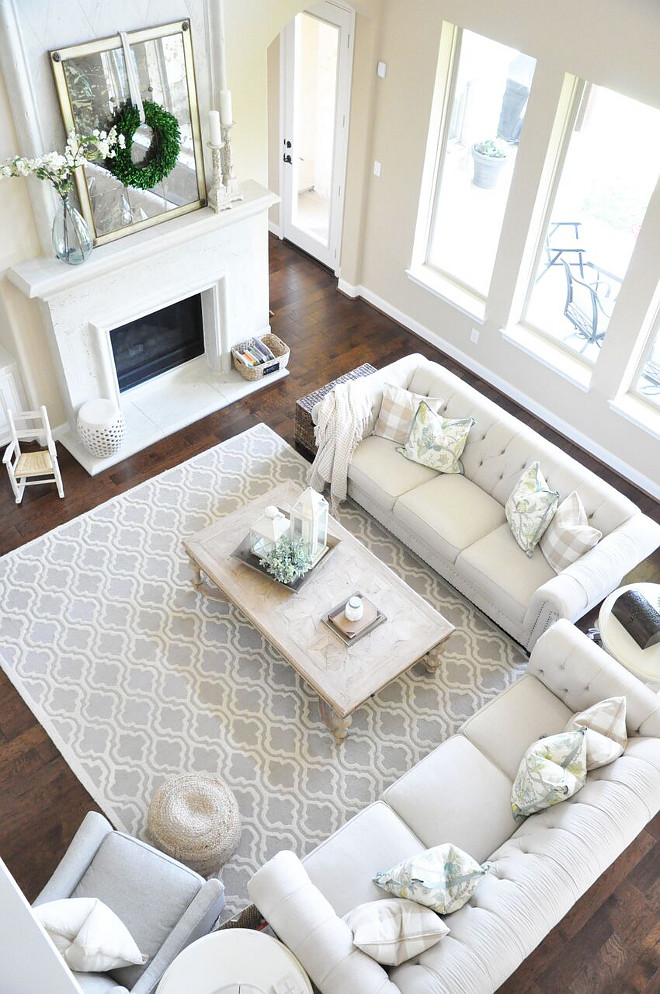 Living room Furniture Layout. This is a classic living room furniture layout that works perfectly in many open concept homes. Living room Furniture Layout. Living room Furniture Layout. Living room Furniture Layout. Living room Furniture Layout #LivingroomFurnitureLayout #LivingroomFurnitureLayout #Livingroom #FurnitureLayout Home Bunch's Beautiful Homes of Instagram @thegracehouse