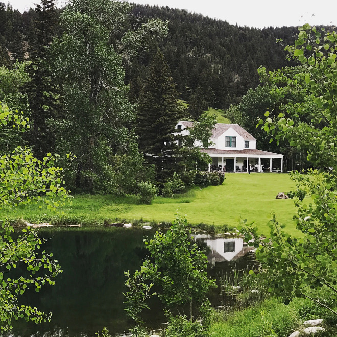 Country Farmhouse Exterior. Country Farmhouse Exterior. Country Farmhouse Exterior. Country Farmhouse Exterior #CountryFarmhouseExterior Beautiful Homes of Instagram @SanctuaryHomeDecor