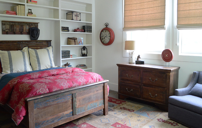 Farmhouse bedroom with Rustic Wood Bed. Farmhouse bedroom with Rustic Wood Bed ideas. Farmhouse bedroom with Rustic Wood Bed design #Farmhousebedroom #RusticWoodBed Beautiful Homes of Instagram @SanctuaryHomeDecor