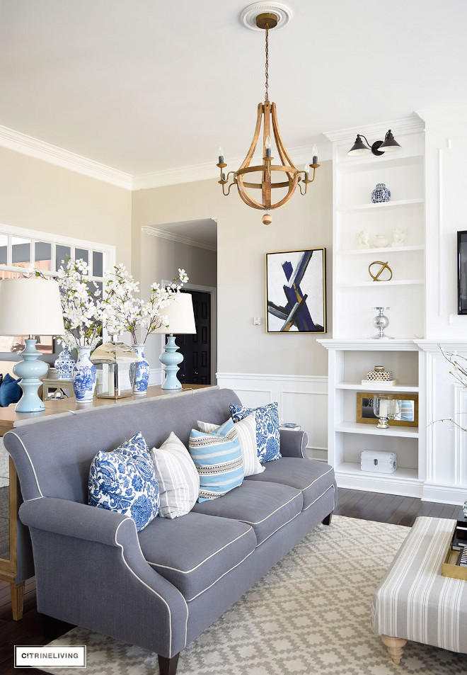 Grey sofa #Greysofa Beautiful Homes of Instagram @citrineliving Home Bunch