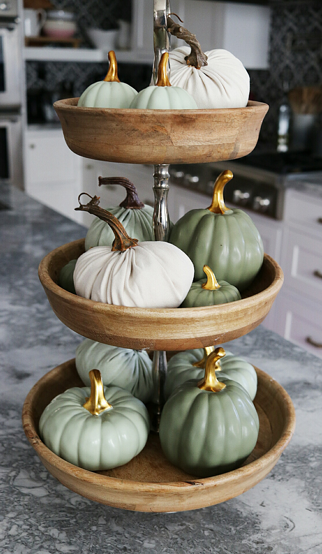 Heirloom pumpkins. Faux heirloom pumpkins. Small Faux heirloom pumpkins. Kitchen island decor Faux heirloom pumpkins #Fauxheirloompumpkins #heirloompumpkins @house.becomes.home