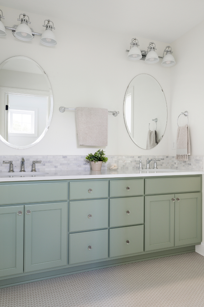 Salisbury Green HC-139. Benjamin Moore Salisbury Green HC-139. Benjamin Moore Salisbury Green HC-139. Benjamin Moore Salisbury Green HC-139. Benjamin Moore Salisbury Green HC-139 #BenjaminMooreSalisburyGreenHC139 Bria Hammel Interiors