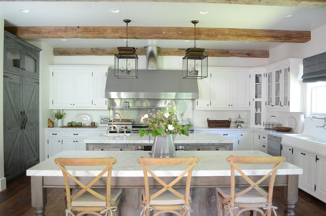 White Farmhouse kitchen with barnwood pantry. White Farmhouse kitchen with barnwood pantry. White Farmhouse kitchen with barnwood pantry. White Farmhouse kitchen with barnwood pantry #WhiteFarmhousekitchen #barnwoodpantry Beautiful Homes of Instagram @SanctuaryHomeDecor