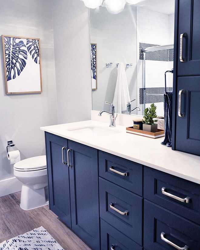 Benjamin Moore Hale Navy HC-154. Benjamin Moore Hale Navy. Benjamin Moore Hale Navy HC-154. Benjamin Moore Hale Navy HC-154 #BenjaminMooreHaleNavy #BenjaminMooreHaleNavyHC154 #BenjaminMooreHC154 Sita Montgomery Interiors