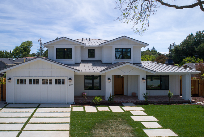 Modern Farmhouse Exterior with Metal Roof. Metal roof is standing seam metal roof. #Farmhouse #modernfarmhouse #exterior #modernfarmhouseexterior #metalroof #standingseammetalroof AK Construction