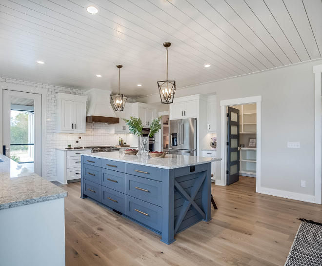 Benjamin Moore Ocean Floor Blue island paint color Benjamin Moore Ocean Floor Blue kitchen island paint color Benjamin Moore Ocean Floor #BenjaminMooreOceanFloor