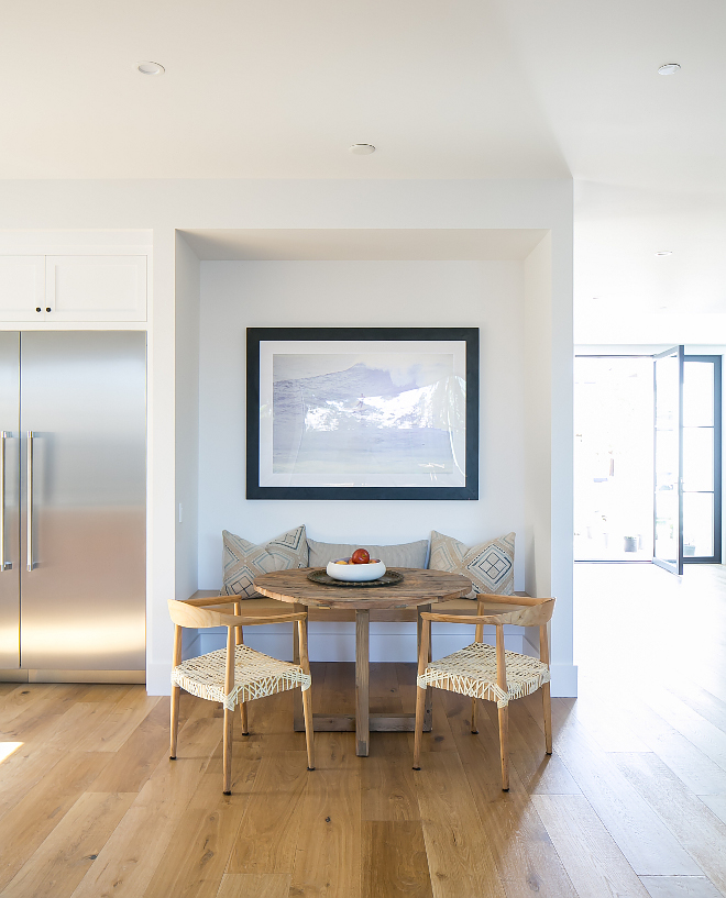 Breakfast room Located between the kitchen and family room, this breakfast nook feels cozy and inviting - notice the floating white oak bench