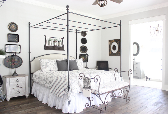 Light Grey Farmhouse Bedroom Light Grey Farmhouse Bedroom #LightGreyFarmhouseBedroom Beautiful Homes of Instagram Home Bunch @crateandcottage