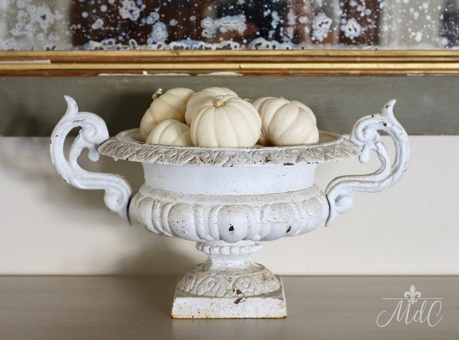 White pumpkins fall decor. Beautiful Homes of Instagram @maisondecinq