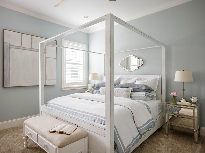 Pale Smoke by Benjamin Moore Wall Color