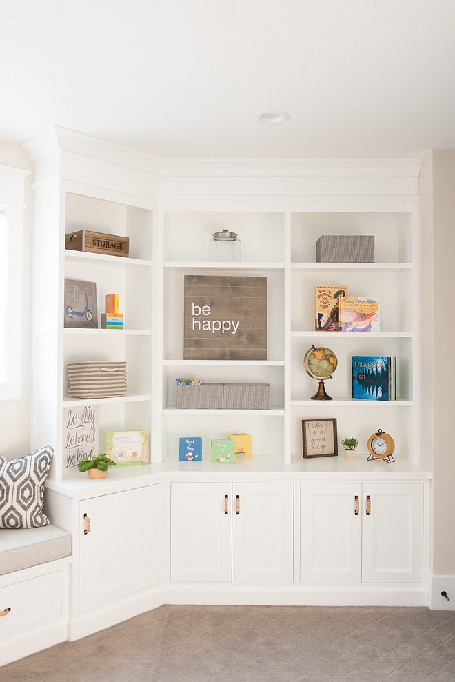 Chantilly Lace Benjamin Moore best creamy white cabinet paint color Chantilly Lace Benjamin Moore