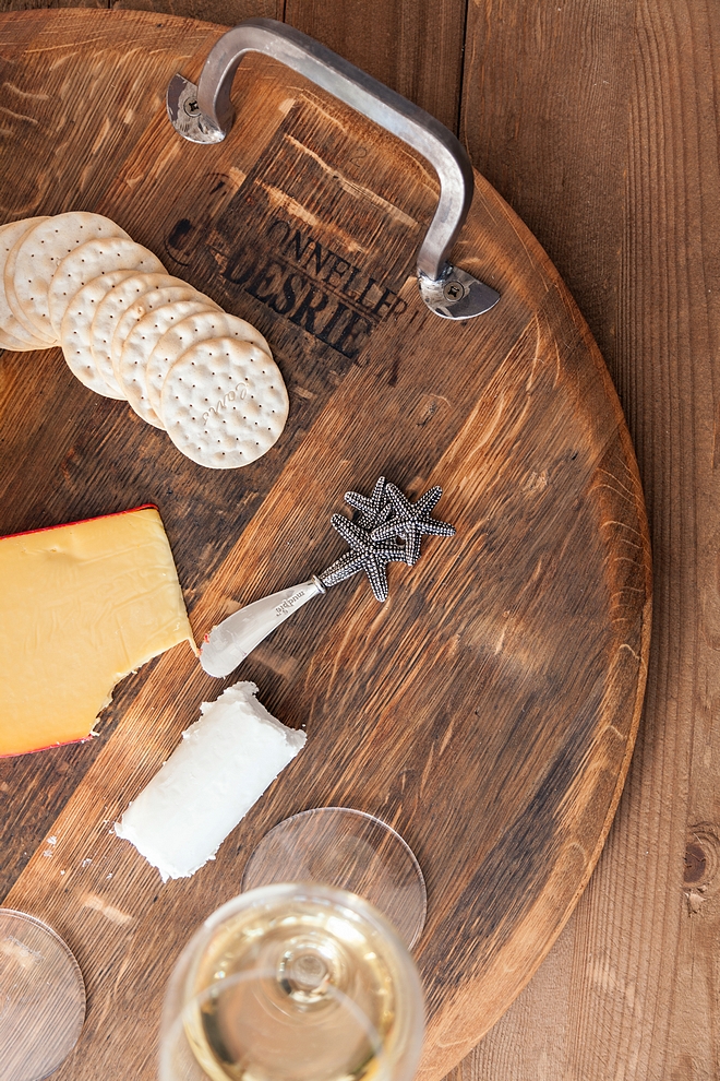 Cheese board and cheese cutters