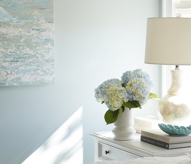 Bedside table decor Bedside table decor Beautiful Bedside table decor ideas Bedside table decor #Bedsidetabledecor