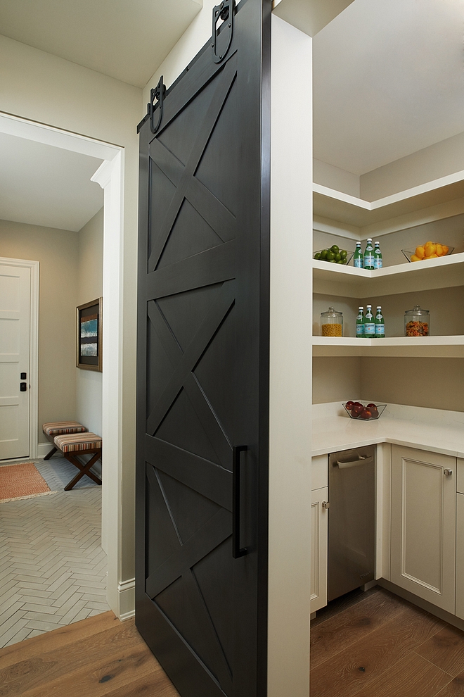 Barn Door Paint Color Benjamin Moore Mysterious Pantry Barn Door Paint Color: Benjamin Moore Mysterious #BarnDoor #PaintColor #BenjaminMooreMysterious #pantrybarndoor #barndoorpaintcolor #paintcolor