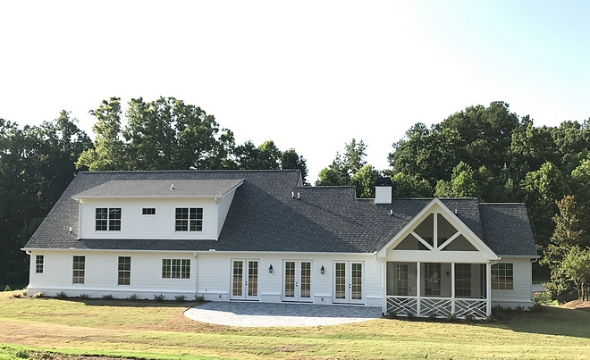 Grey roof White homes with grey room Roofing IKO Cambridge Color Harvard Slate source on Home Bunch