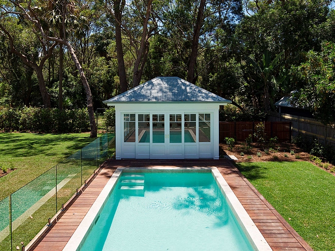 Poolhouse within pool fence