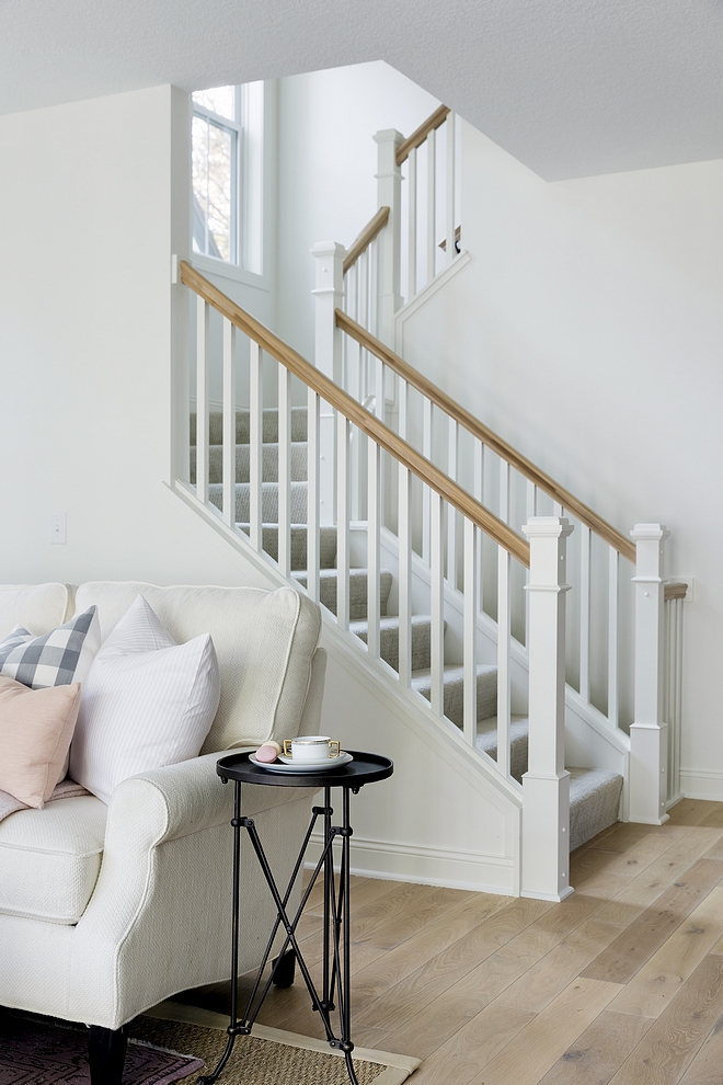 White Dove OC-17 Benjamin Moore Best White Trim Paint Color White Dove OC-17 Benjamin Moore #whitetrim #paintcolor #WhiteDove #OC17 #BenjaminMoore #WhiteDoveBenjaminMooretrim #BenjaminMooretrim