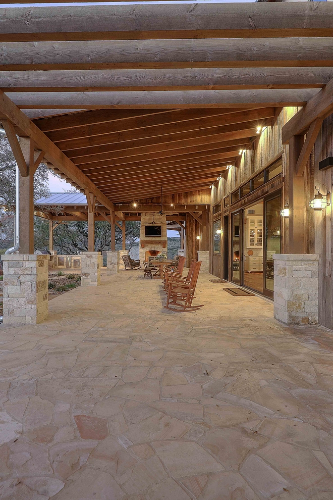 Timber Pergola Patio with Flagstone Rustic Timber Pergola Patio with Flagstone Timber Pergola Patio with Flagstone #Timber #Pergola #Patio #Flagstone