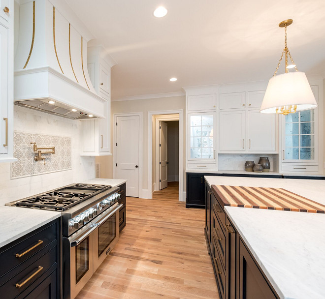 Kitchen Hardwood Floor Type Floors are 4" site finished White Oak finished in a Loba custom blend #hardwoodflooring #kitchen #besthardwoodfloors #kitchenhardwood #kitchenflooring