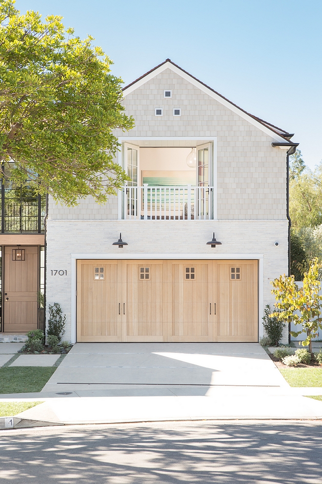 Rift Oak Garage Door Rift Oak Garage Door with Painted Brick siding Brick is White Slurry Coated Brick Color Cream Rift Oak Garage Door is custom #RiftOak #GarageDoor #brick