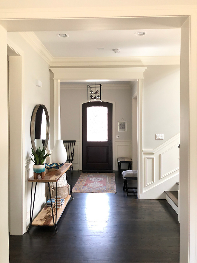 Benjamin Moore Foyer Paint Color Benjamin Moore Paint Color Foyer Paint Color #BenjaminMoore #PaintColor #FoyerPaintColor