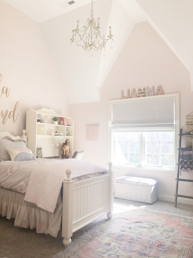 Benjamin Moore Gentle Butterfly 2173-70 Sof pink paint color Benjamin Moore Gentle Butterfly 2173-70 Blush Pink Paint Color Benjamin Moore Gentle Butterfly 2173-70 #BenjaminMooreGentleButterfly #BenjaminMooreGentleButterfly217370 #BenjaminMoore #paintcolors