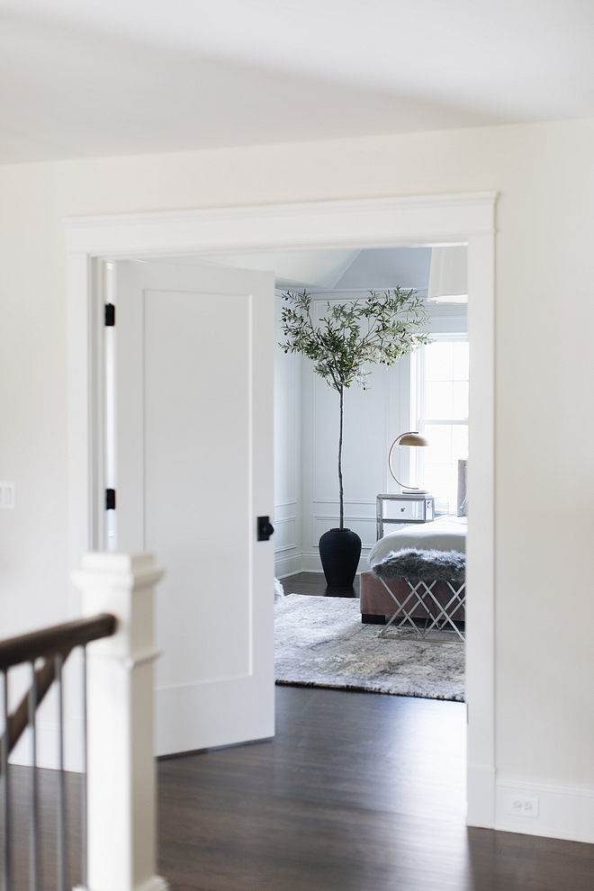 Classic Gray OC-23 by Benjamin Moore wall paint color with Simply White by Benjamin Moore Trim paint color #BenjaminMooreTrimpaintcolor