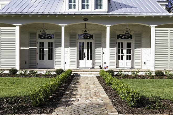 Brick Panthway A brick pathway in herringbone pattern leads to the front porch #brick #exteriorbrick #herringbonebrick