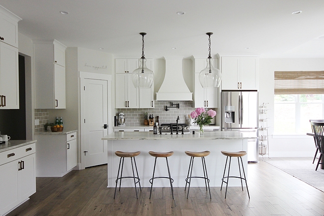 White Kitchen I knew from the very beginning that I wanted white cabinets with honed marble countertops.. and I absolutely LOVE both details. Another favorite of mine, is extending the kitchen cabinets to the ceiling. It was a last minute decision, but one that I know I will never regret #whitekitchen #kitchencabinet #cabinetuptoceiling #whitekitchenhonedmarblecountertop #honedmarblecountertop