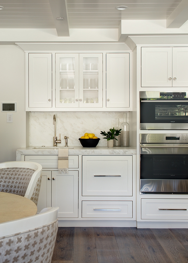 Creamy White Kitchen Cabinet Paint Color All White by Farrow and Ball Durable Paint Color Creamy White Kitchen Cabinet Paint Color works great with Calacatta Gold Countertop Creamy White Kitchen Cabinet Paint Color #CreamyWhite #Kitchen #Cabinet #PaintColor