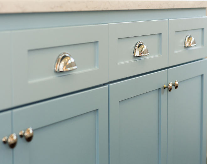 Sherwin Williams SW9061 Rest Assured Blue Kitchen Island Paint Color Sherwin Williams SW9061 Rest Assured Cabinet Style Paint grade, shaker style kitchen cabinets #SherwinWilliamsSW9061RestAssured #BlueKitchenIsland #PaintColor