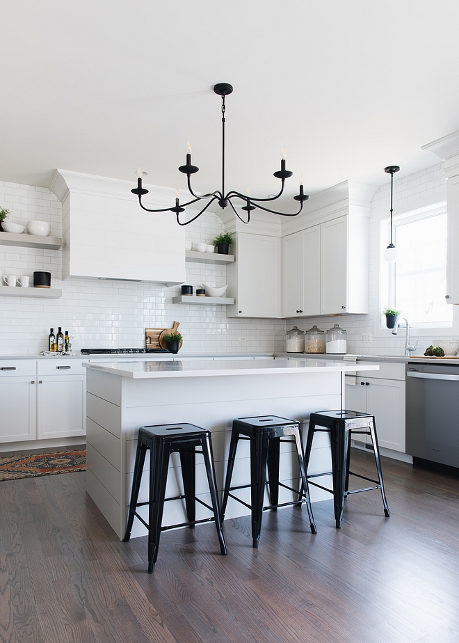 Benjamin Moore Ozark Shadows Benjamin Moore OC-26 Ozark Shadows Soft Grey Kitchen island paint color Benjamin Moore OC-26 Ozark Shadows Benjamin Moore OC-26 Ozark Shadows #BenjaminMooreOC26OzarkShadows #BenjaminMooreOzarkShadows #BenjaminMooreOC26