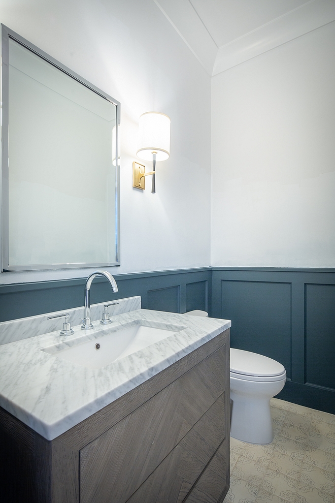 Benjamin Moore Narragansett HC-157 Benjamin Moore Narragansett HC-157 wainscoting paint color Benjamin Moore Narragansett HC-157 Bathroom wainscoting paint color Benjamin Moore Narragansett HC-157 #BenjaminMooreNarragansett #HC157 #wainscoting #paintcolor #BenjaminMoore #BenjaminMoorepaintcolor