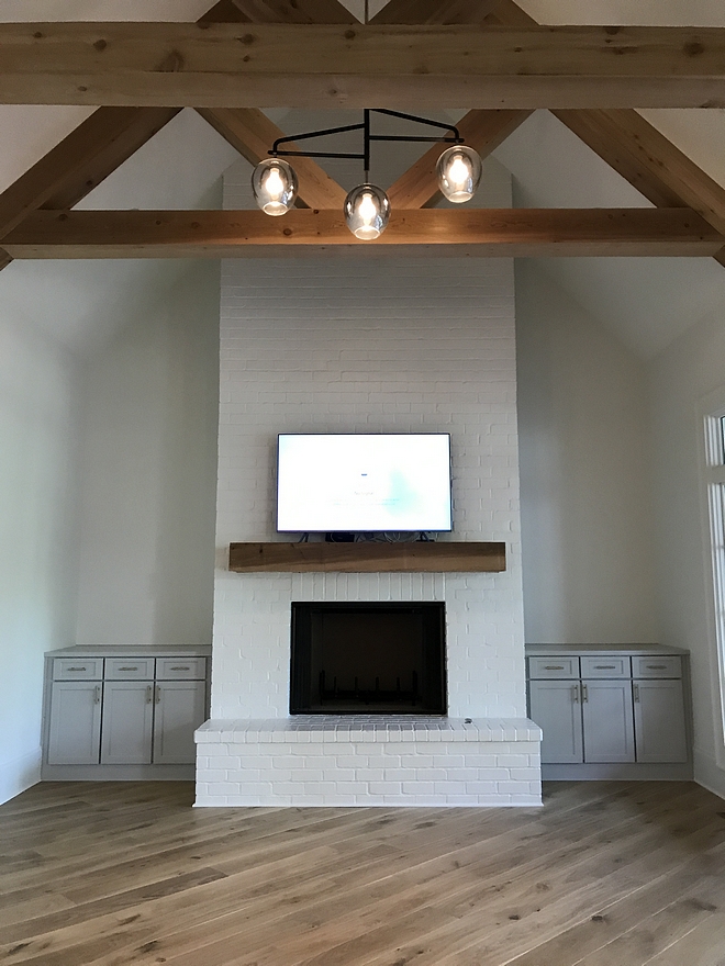 Painted Brick Fireplace Paint Color Super White PM-1 by Benjamin Moore Painted Brick Fireplace Paint Color Super White PM-1 by Benjamin Moore Painted Brick Fireplace Paint Color Super White PM-1 by Benjamin Moore #PaintedBrickFireplace #BrickFireplace #PaintColor #SuperWhite #BenjaminMoorePM1 #BenjaminMoorepaintcolors