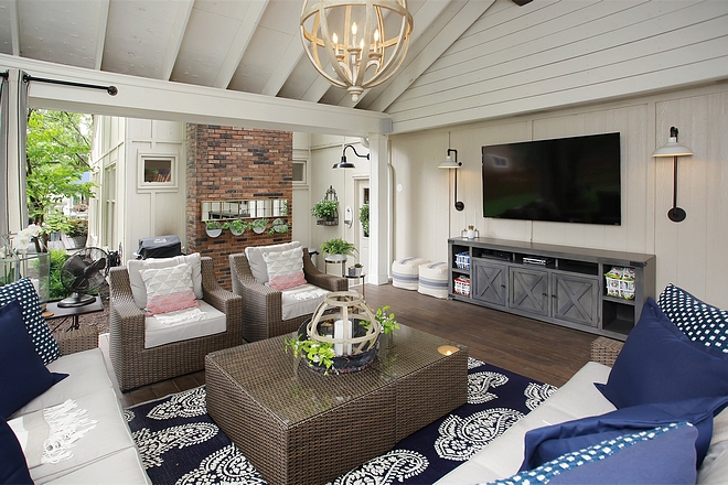 Back porch with TV Modern Farmhouse Covered Back porch with TV Back porch with TV #Backporch #TVBackporch