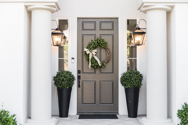 Traditional Front Door Traditional Entry Traditional Front Door Design Traditional Entry Ideas #TraditionalFrontDoor #TraditionalEntry