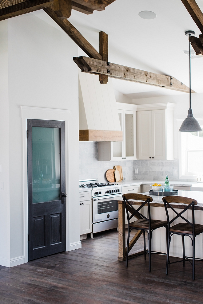 Farmhouse Kitchen Farmhouse Kitchen Pantry Door Farmhouse Kitchen with Black pantry door Farmhouse Kitchen #FarmhouseKitchen #pantry #pantrydoor #blackpantrydoor