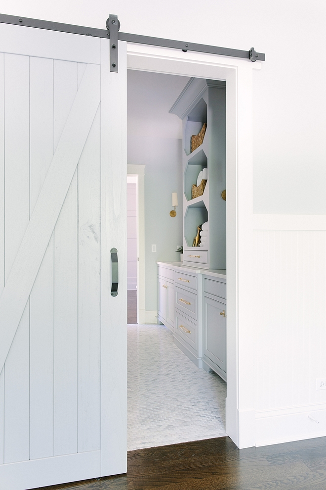 Benjamin Moore 1606 Cobblestone Path Barn door and cabinet paint color Benjamin Moore 1606 Cobblestone Path Benjamin Moore 1606 Cobblestone Path #BenjaminMoore1606CobblestonePath #BenjaminMooreCobblestonePath